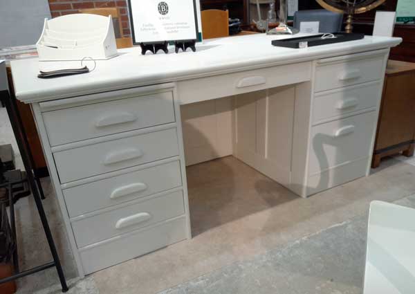 Johtajan Kirjoituspöytä 180 x 90 cm, lumivalkoinen