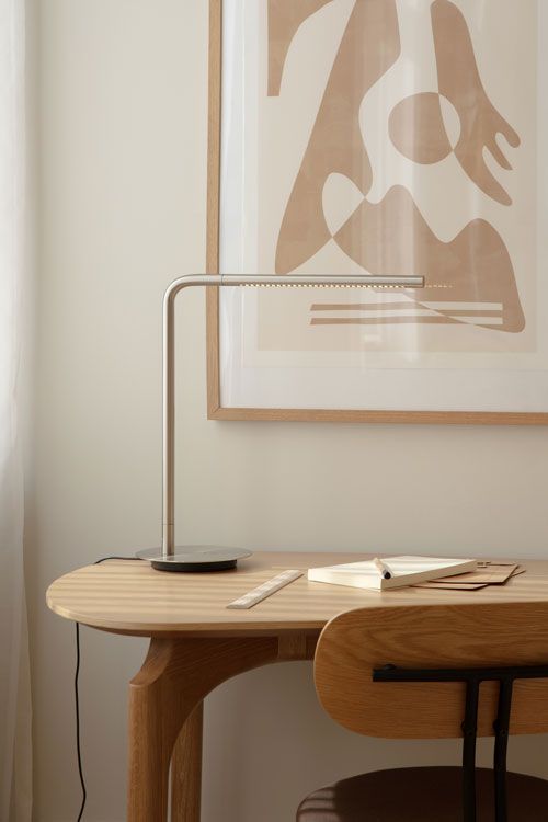 Pöytävalaisin Omni, Brushed steel