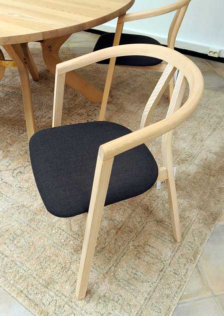 Ruokapöydän tuoli Metro, saarni C6-2